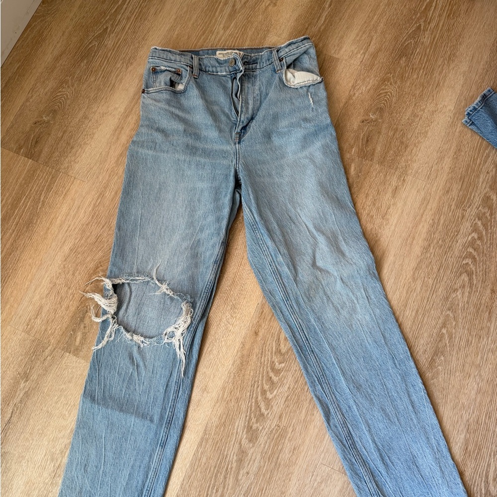 Abercrombie & Fitch Light Wash Straight Leg Jeans